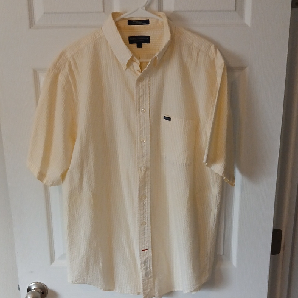 Daniel Cremieux Collection Men's Lught Yellow & White Short Sleeve Shirt. LARGE